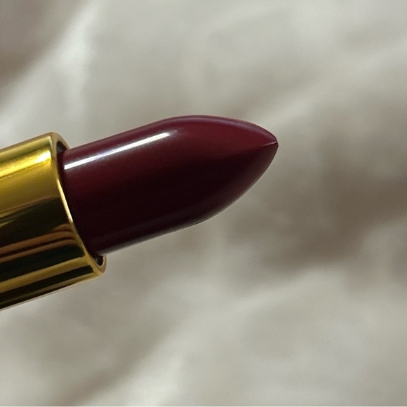 TRUE RED MAC X PEDRO LOURENCO Amplified Creme LE Lipstick MAC - Picture 3 of 11